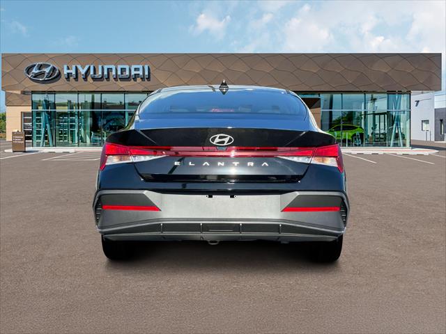 2025 Hyundai Elantra SE