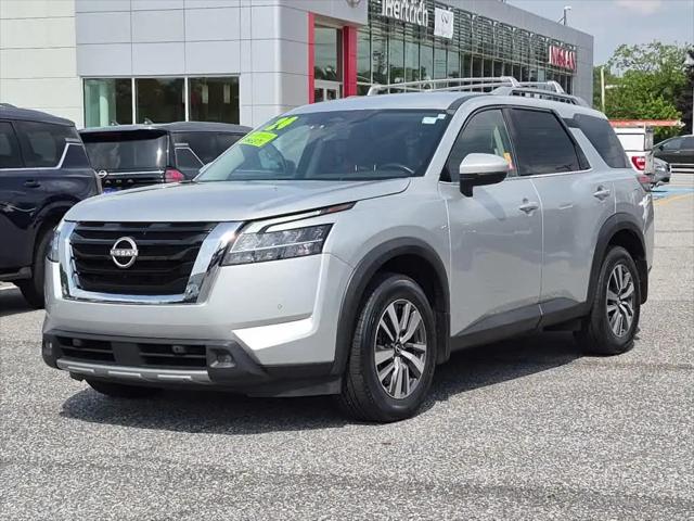 2024 Nissan Pathfinder SL 4WD for sale in Newark, DE