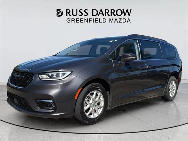 2022 Chrysler Pacifica Touring L for sale in Greenfield, WI