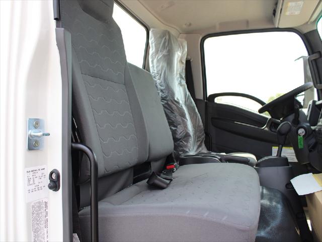 2027 Isuzu Nrr Unknown