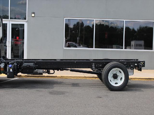 2027 Isuzu Nrr Unknown