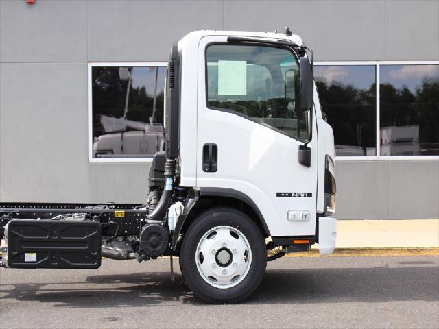 2027 Isuzu Nrr Unknown