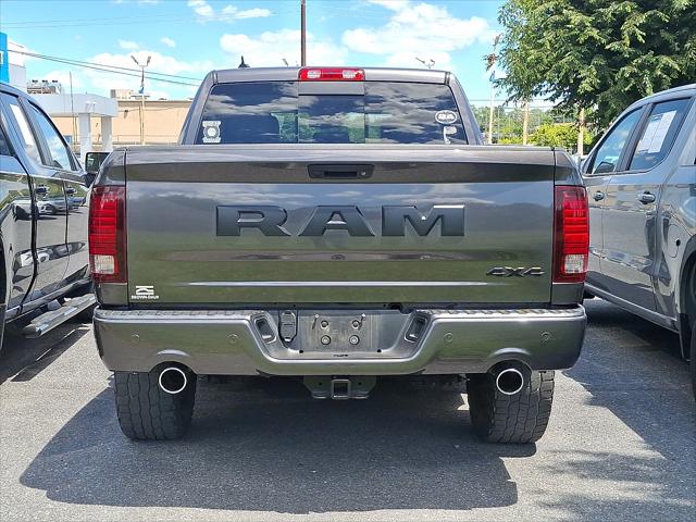 2017 Ram 1500 Night Crew Cab 4x4 5'7" Box