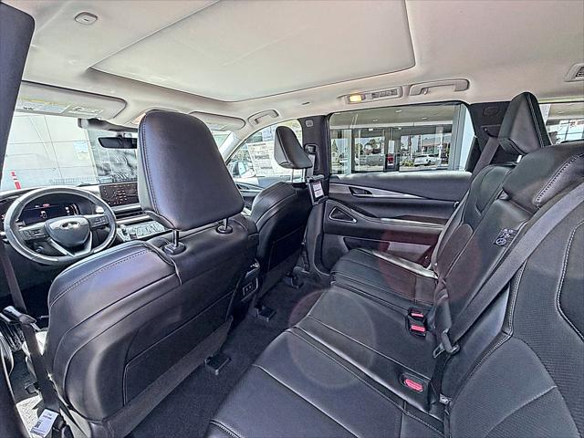 2027 INFINITI QX60 LUXE