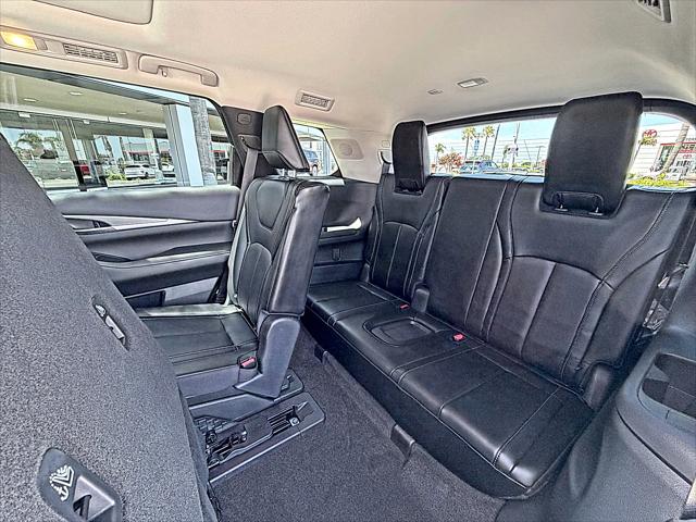 2027 INFINITI QX60 LUXE