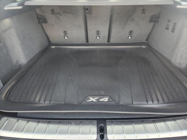 2024 BMW X4 xDrive30i