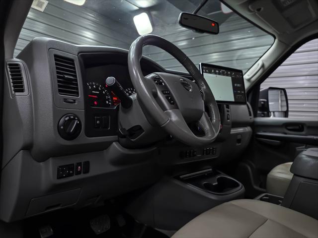 2020 Nissan NV Passenger NV3500 HD SL 5.6L V8 Minivan/Van