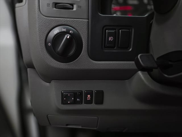 2020 Nissan NV Passenger NV3500 HD SL 5.6L V8 Minivan/Van