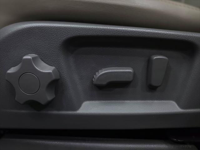 2020 Nissan NV Passenger NV3500 HD SL 5.6L V8 Minivan/Van