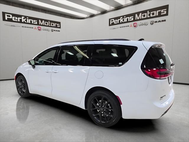 2027 Chrysler Pacifica PACIFICA LIMITED AWD