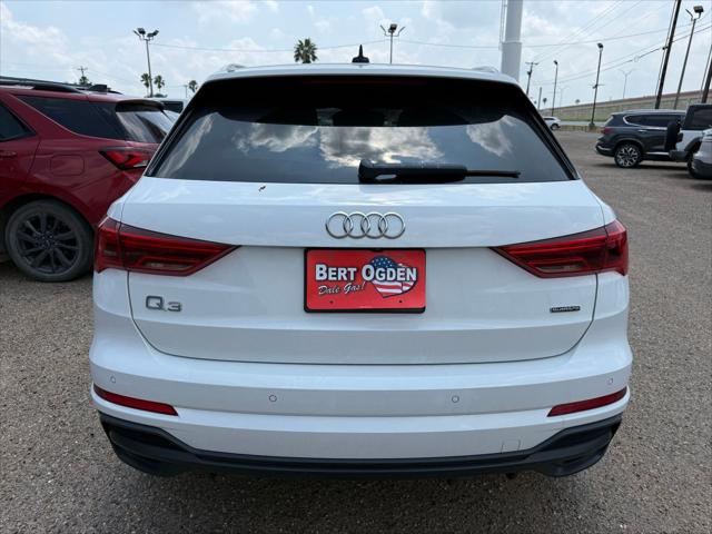 2022 Audi Q3 Premium 45 TFSI S line quattro Tiptronic