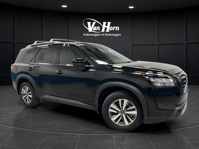 2025 Nissan Pathfinder SL FWD for sale in Sheboygan, WI