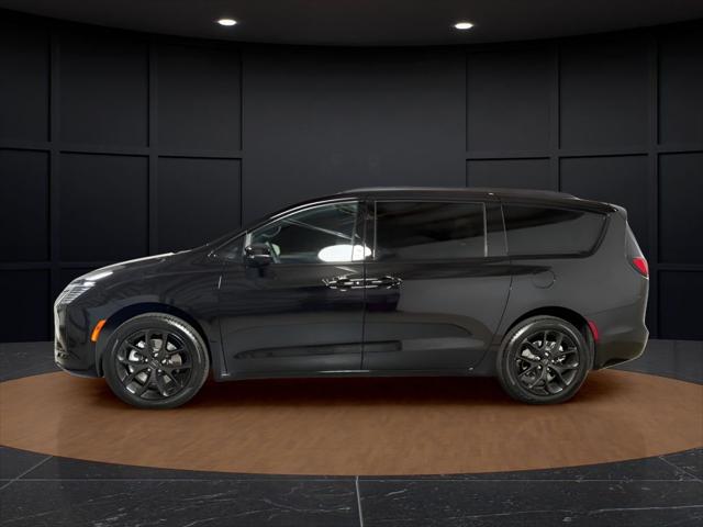 2027 Chrysler Pacifica PACIFICA LIMITED AWD 2027 Chrysler Pacifica PACIFICA LIMITED AWD