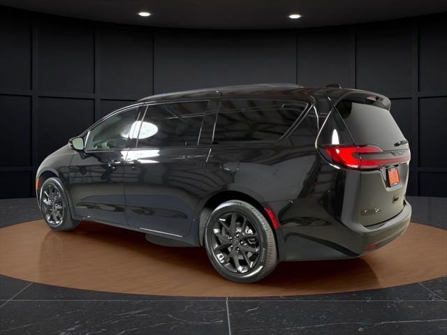 2027 Chrysler Pacifica PACIFICA LIMITED AWD 2027 Chrysler Pacifica PACIFICA LIMITED AWD