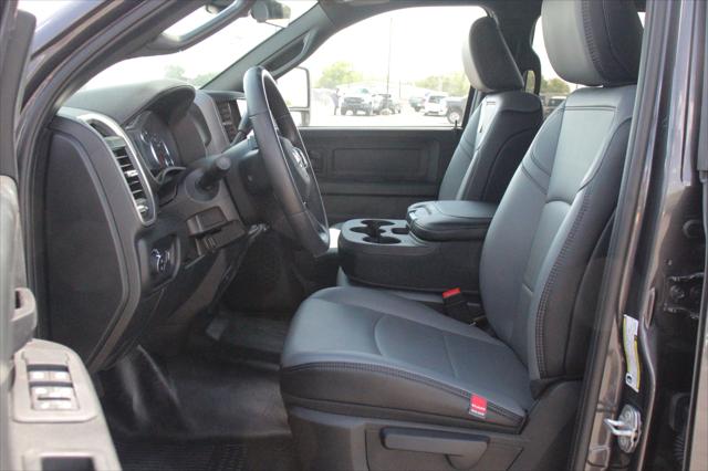2026 RAM Ram 3500 RAM 3500 TRADESMAN CREW CAB 4X4 8 BOX