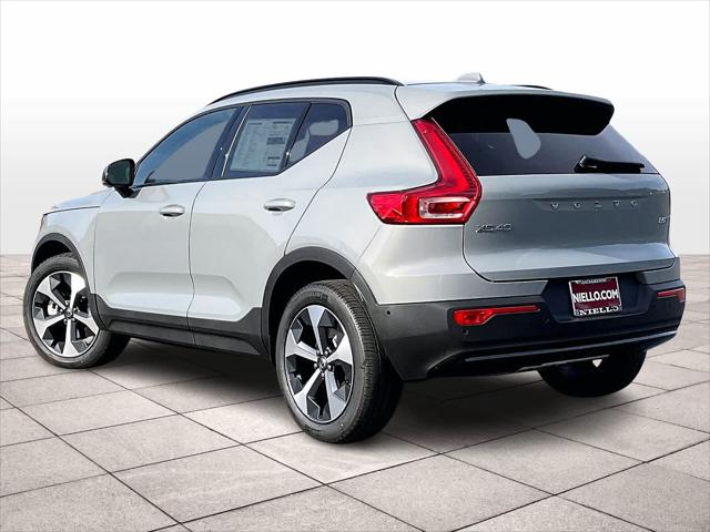 2026 Volvo XC40 Plus, B5 AWD Gas (mild hybrid), Dark