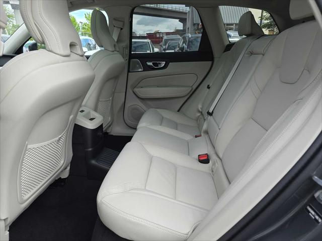 2026 Volvo XC60 Plug-In Hybrid Ultra, T8 AWD Electric/Gasoline, Dark