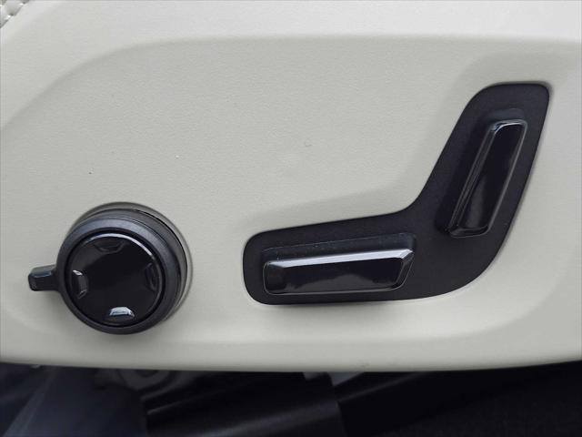 2026 Volvo XC60 Plug-In Hybrid Ultra, T8 AWD Electric/Gasoline, Dark