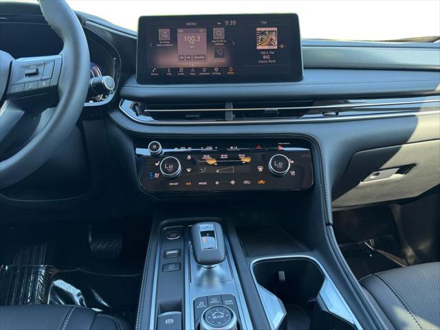 2023 INFINITI QX60 LUXE AWD