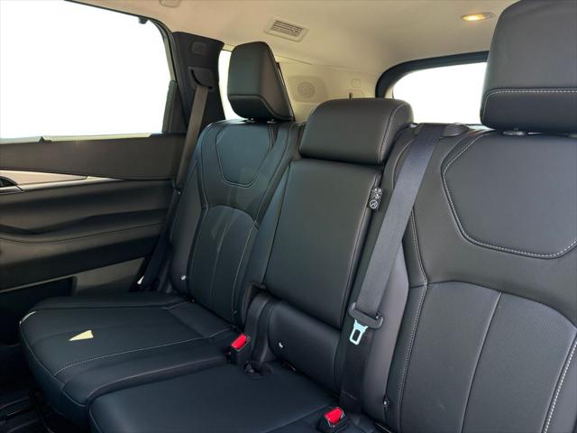 2023 INFINITI QX60 LUXE AWD