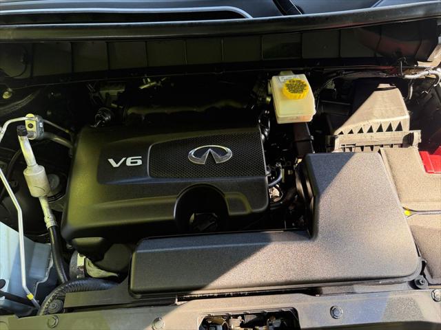 2023 INFINITI QX60 LUXE AWD