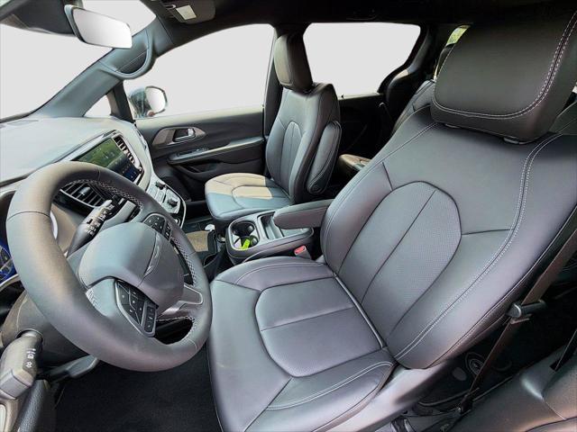 2027 Chrysler Pacifica PACIFICA LX 2027 Chrysler Pacifica PACIFICA LX