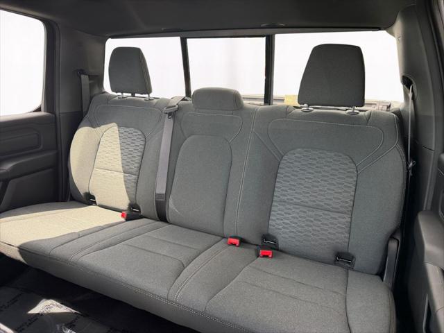 2026 Ram 1500 Express Crew Cab 4x4 57 Box
