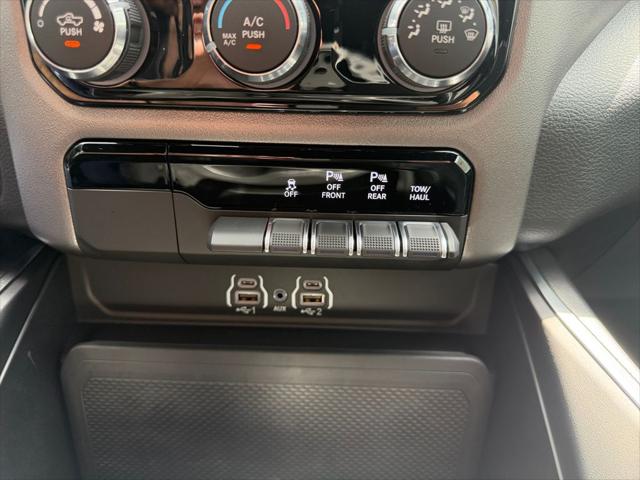 2026 Ram 1500 Express Crew Cab 4x4 57 Box