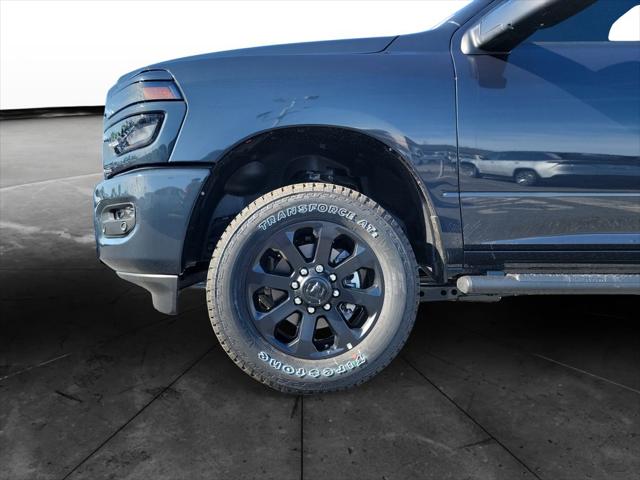 2026 Ram 2500 Black Express Crew Cab 4x4 64 Box