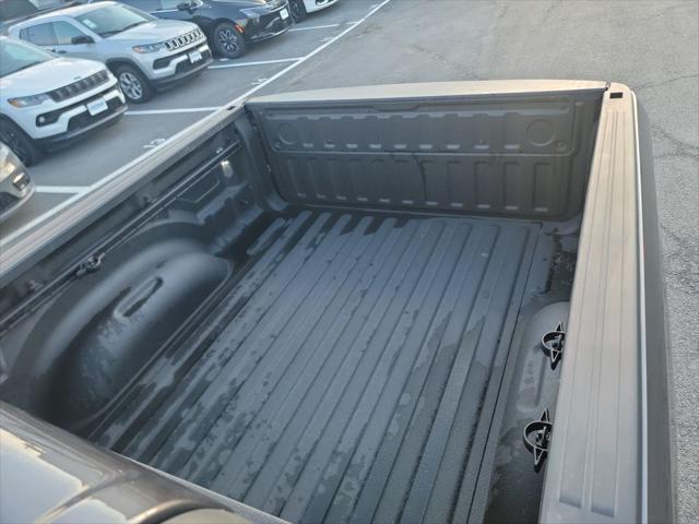 2026 Ram 1500 Tradesman Crew Cab 4x4 5'7" Box