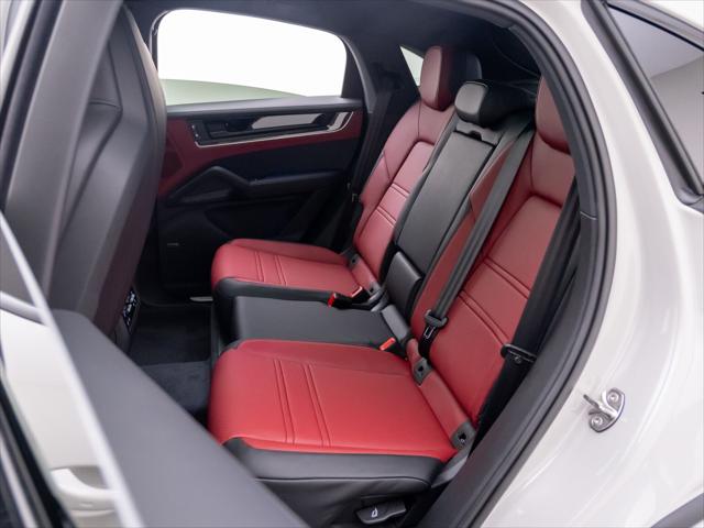 2026 Porsche Cayenne Unknown