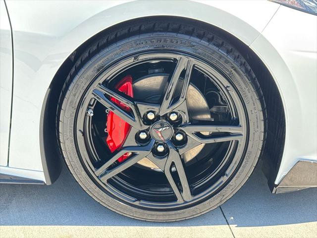 2022 Chevrolet Corvette Stingray RWD Convertible 2LT