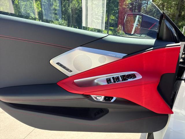 2022 Chevrolet Corvette Stingray RWD Convertible 2LT