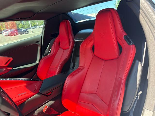 2022 Chevrolet Corvette Stingray RWD Convertible 2LT