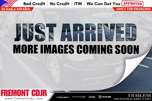 2014 Chrysler Town & Country Touring for sale in Newark, CA