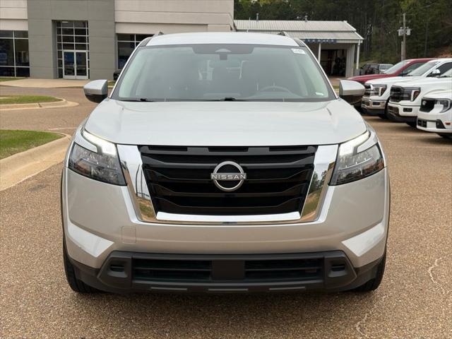 2025 Nissan Pathfinder SV FWD