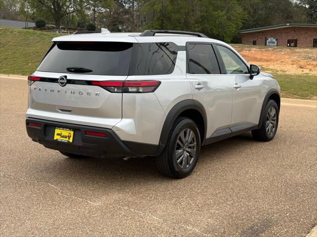 2025 Nissan Pathfinder SV FWD