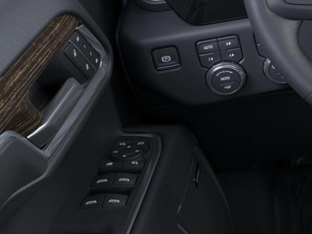 2026 GMC Sierra 1500 Crew Cab, Standard Bed, SLT, 4WD
