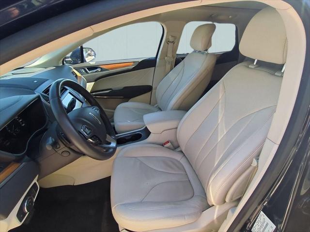 2015 Lincoln MKC Base