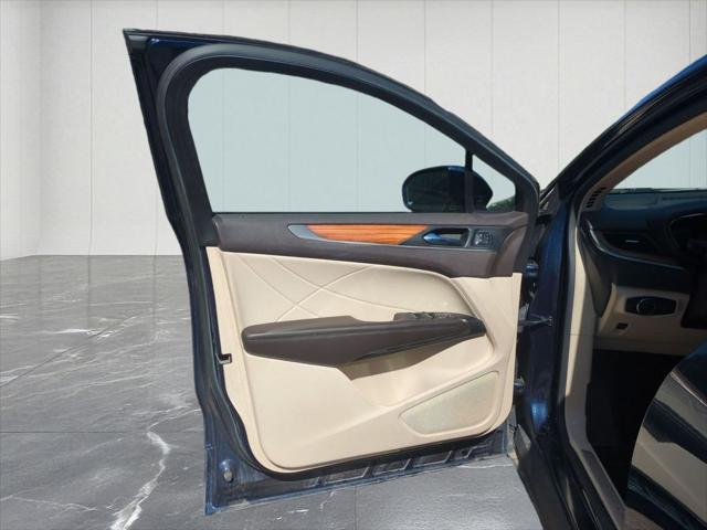 2015 Lincoln MKC Base