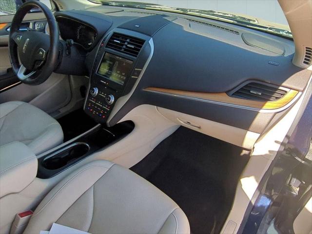 2015 Lincoln MKC Base