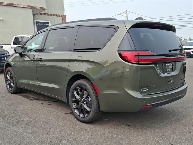 2027 Chrysler Pacifica PACIFICA LIMITED AWD 2027 Chrysler Pacifica PACIFICA LIMITED AWD
