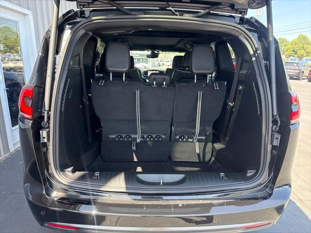 2027 Chrysler Pacifica Limited