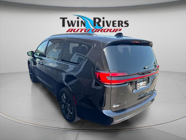 2027 Chrysler Pacifica PACIFICA LIMITED AWD