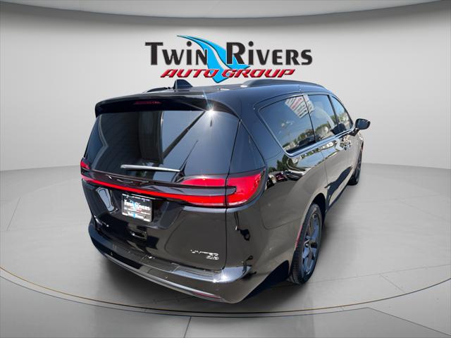 2027 Chrysler Pacifica Limited AWD