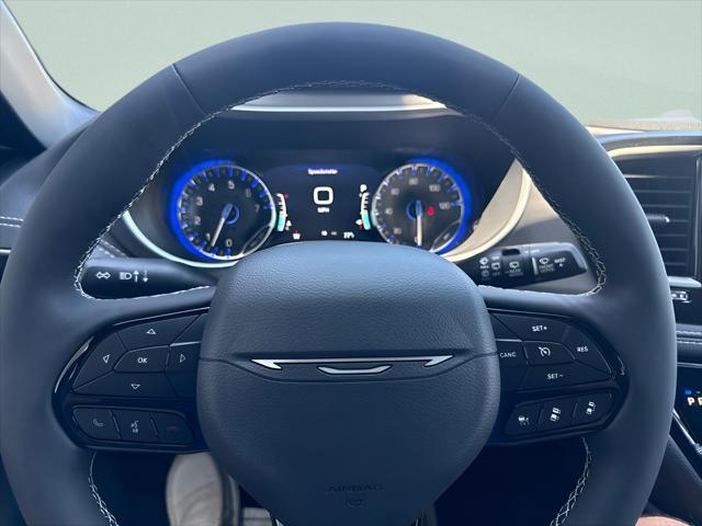 2027 Chrysler Pacifica Limited AWD