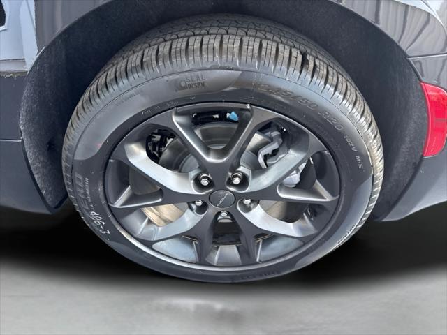 2027 Chrysler Pacifica Limited AWD