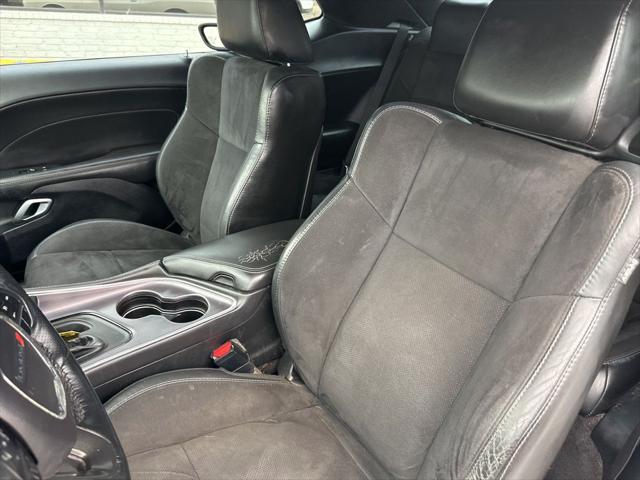 2018 Dodge Challenger SXT Plus