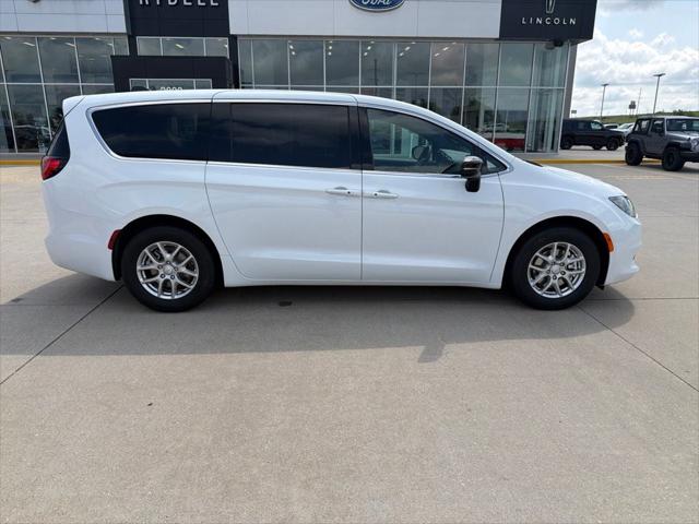 2027 Chrysler Pacifica PACIFICA LX
