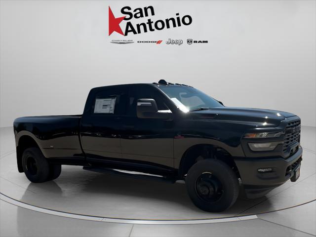 2026 RAM Ram 3500 RAM 3500 TRADESMAN CREW CAB 4X4 8 BOX